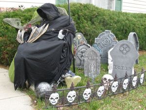 Halloween decorations 2012