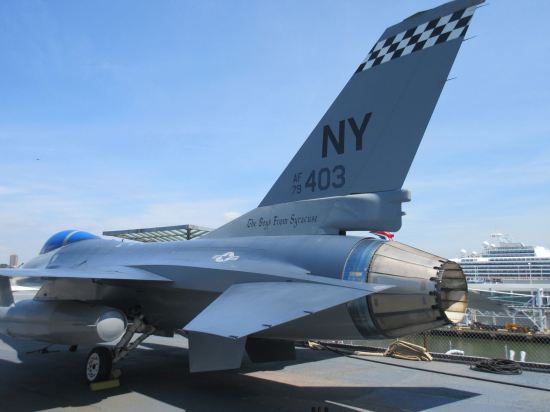 F-16 Fighting Falcon!