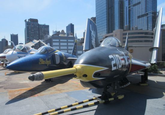 Grumman F9F-8 Cougar!