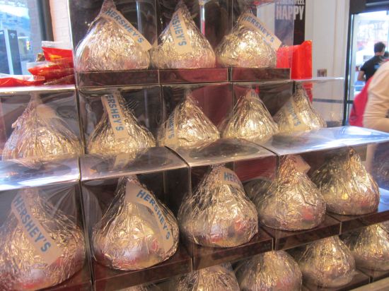 Hersheys Mega Kisses!