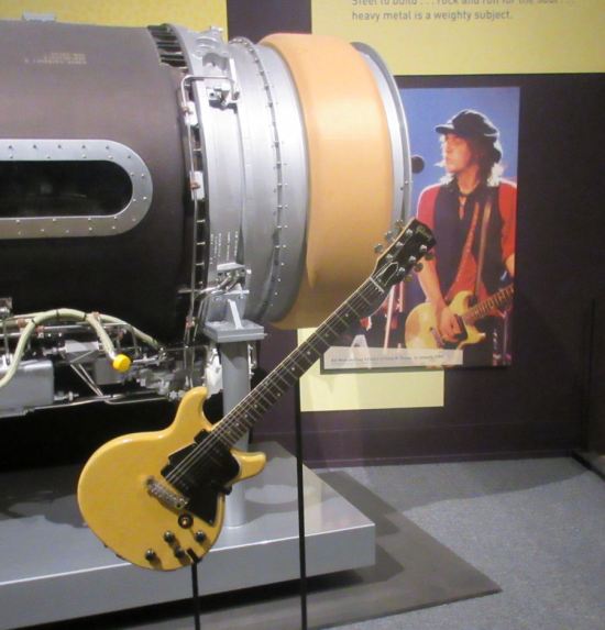 Izzy Stradlin's guitar!