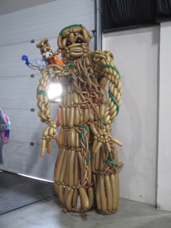 balloon Groot + Rocket!