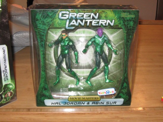 Toys R Us v. Green Lantern!