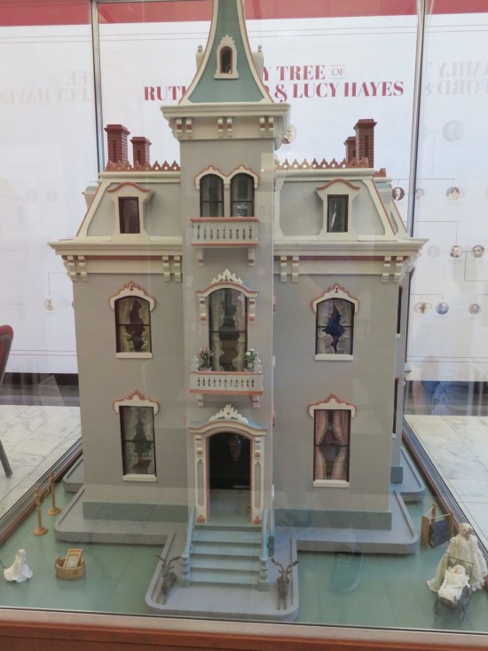 Fanny Hayes dollhouse!