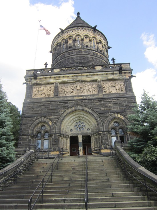 Garfield's Tomb!