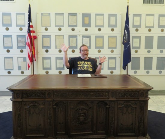 Resolute Desk!