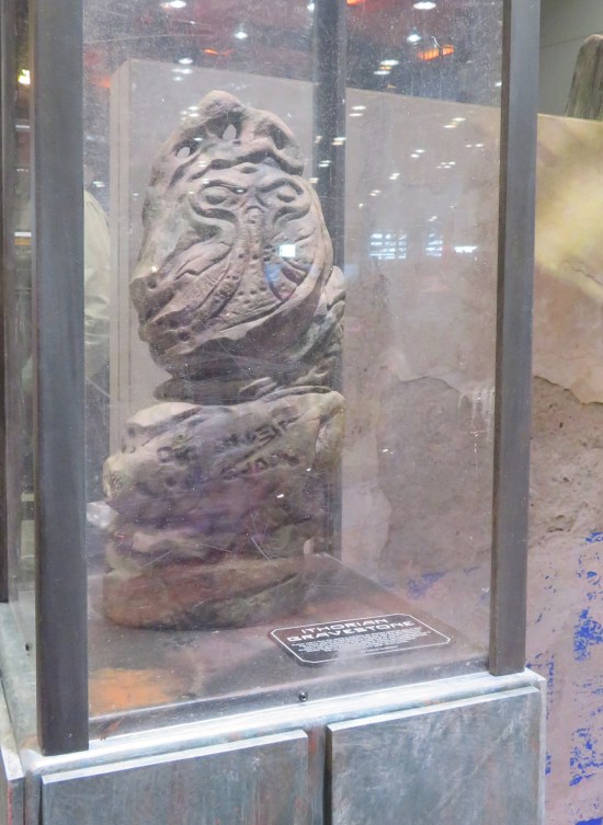 Ithorian gravestone!