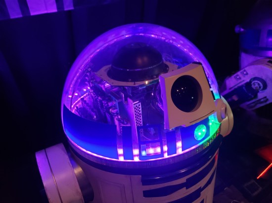 purple light-up astromech!
