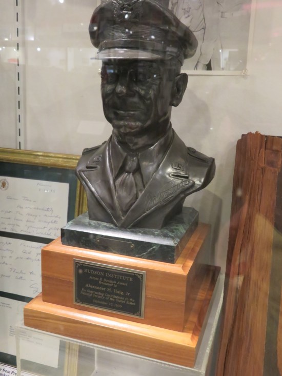 Alexander Haig bust!