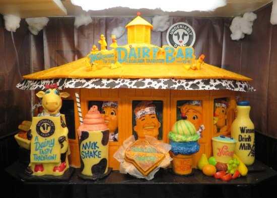 Sarah Kaufman cheese sculpture 2021!