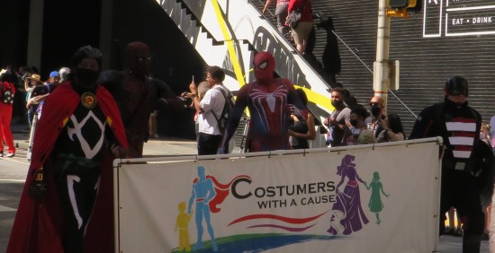 Costumers With a Cause cosplay!