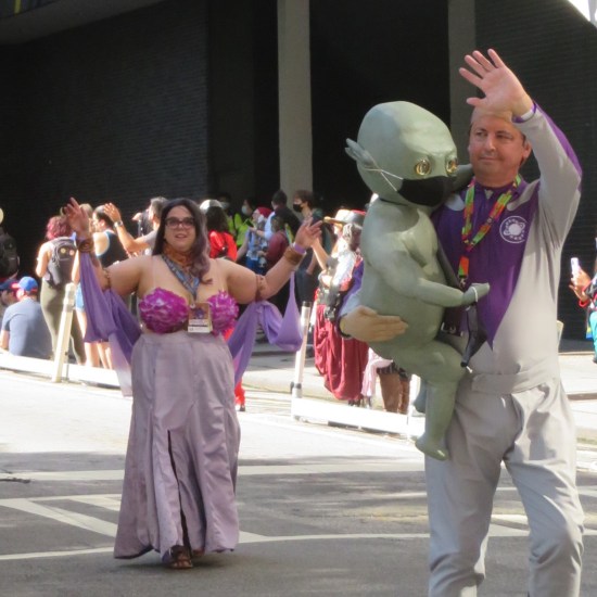 Galaxy Quest cosplay!