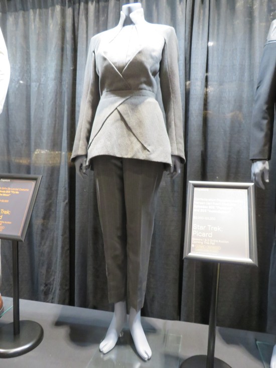 Confederation President Annika Hansen costume!