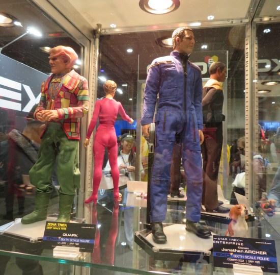 EXO-6 Quark and Captain Archer!