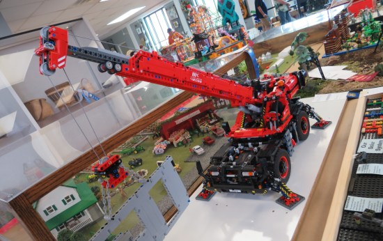 Lego crane!
