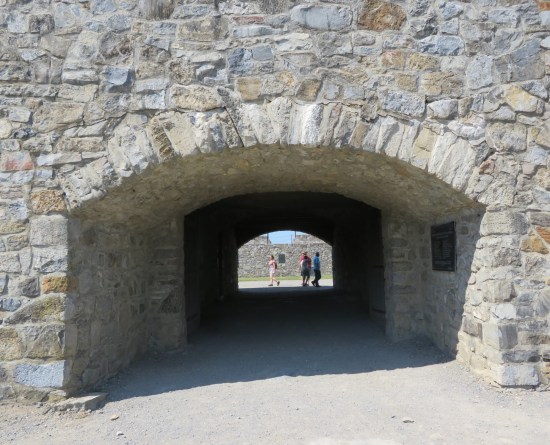 Fort tunnel!