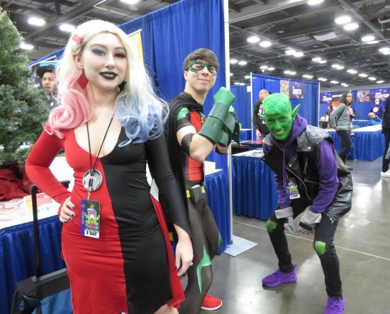 Cosplayers: Harley Quinn, Robin and Beast Boy.