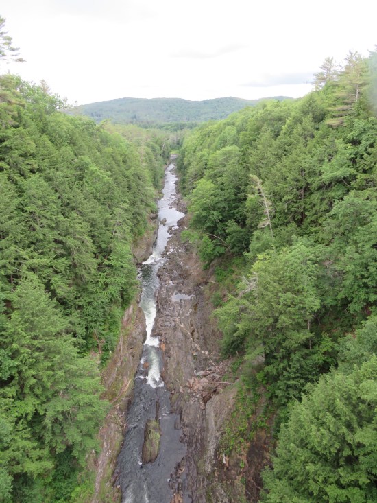 Quechee Gorge heading the other way, fewer curves and the Green Mountains are the horizon.