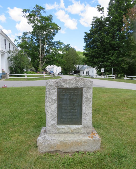 A stone monument with the names of dead soldiers, 1914-1918.
