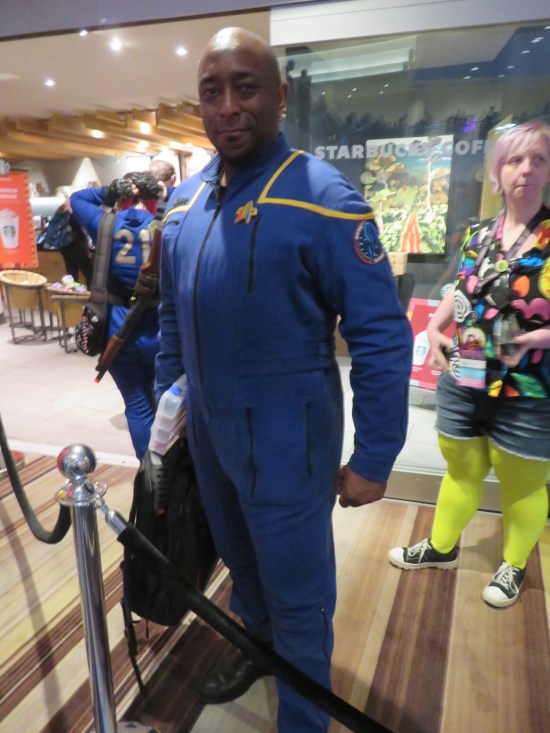 cosplay: blue Enterprise jumpsuit