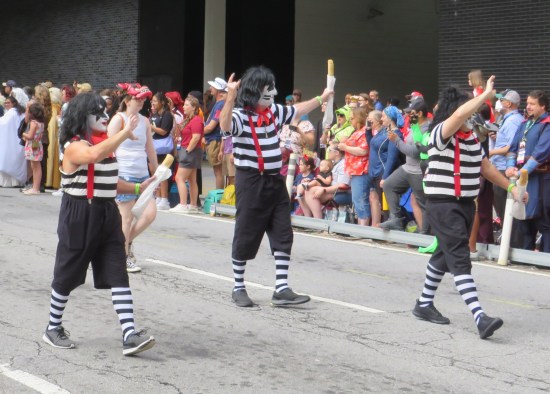 KISS Mimes!