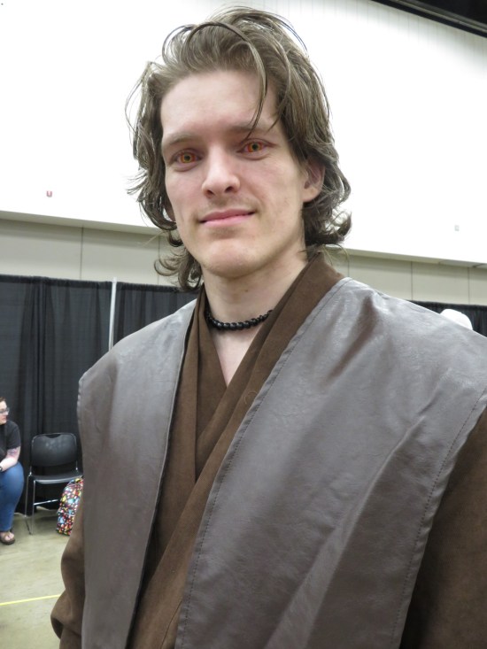 Anakin Skywalker cosplayer with spooky red and yellow contact lens, as in "Revenge of the Sith".