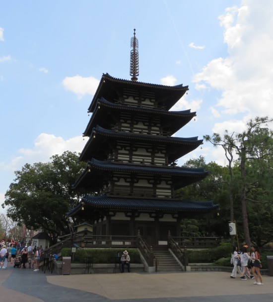 Five-story pagoda with an anachronistic antenna on top.