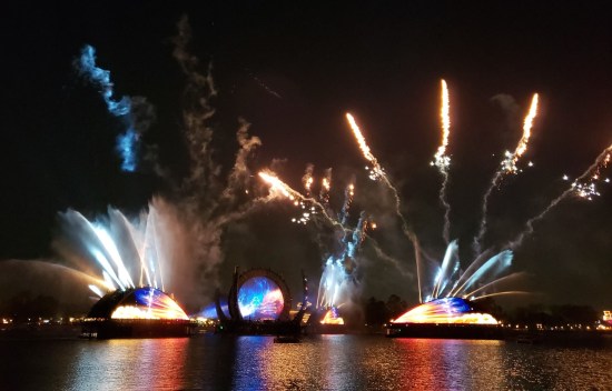 Everything looks like the old video game Missile Command.