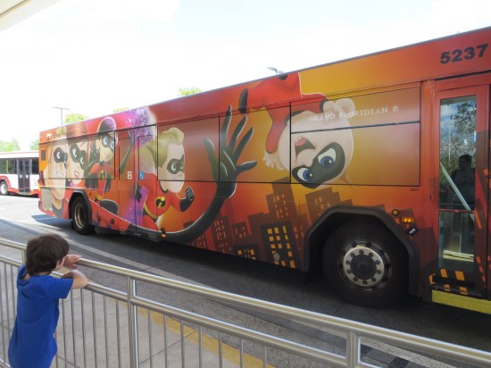 Disney bus painted with the entire Incredible family.
