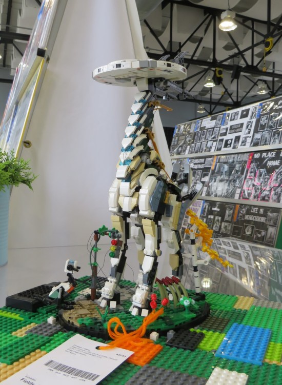 Lego alien dino robot!