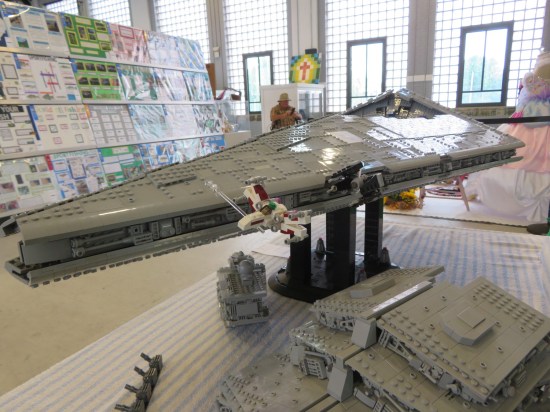 Lego Star Destroyer deconstructed!