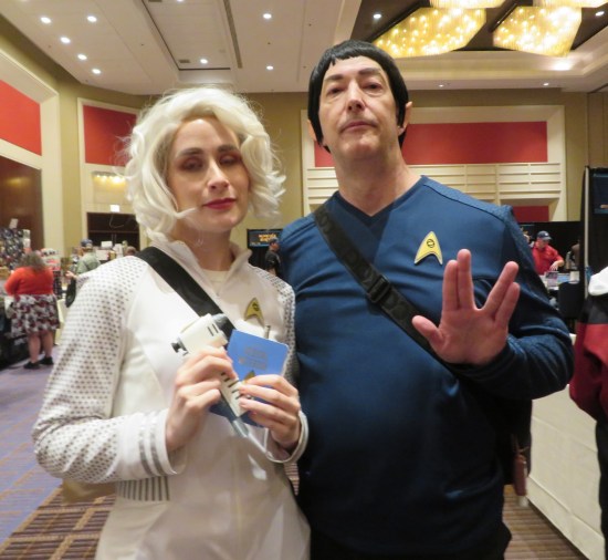 cosplay: Christine Chapel and Spock doing Vulcan salute