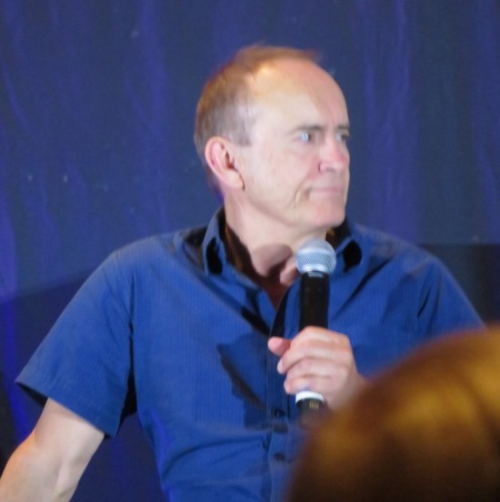 Jeffrey Combs in a fuzzy pic.
