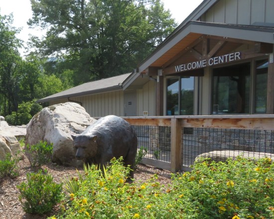 bear statue in the middle of the garden in the previous pics.