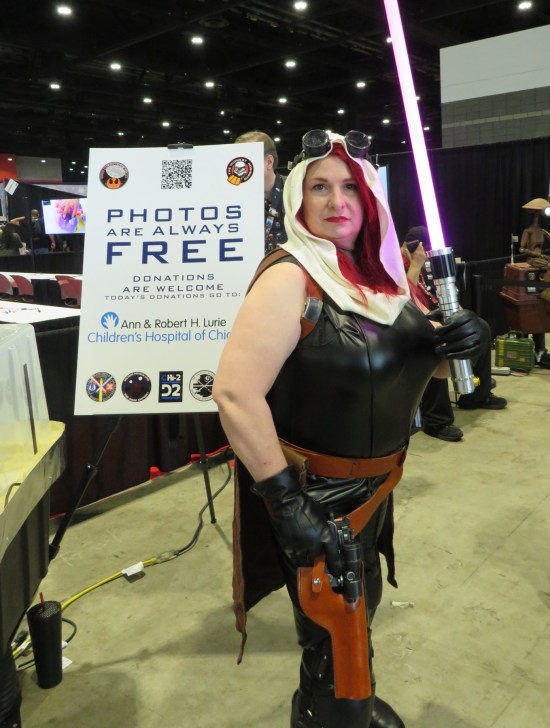 Cosplay of red-haired Jedi who married Luke Skywalker in the books.