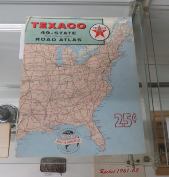 Super-sized magazine called "Texaco 49-State Road Map".