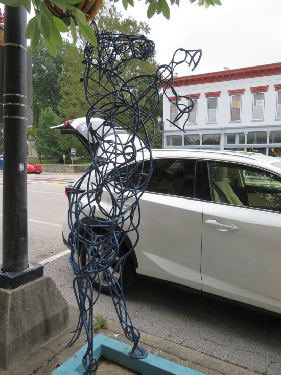 Wire horse art, bucking.