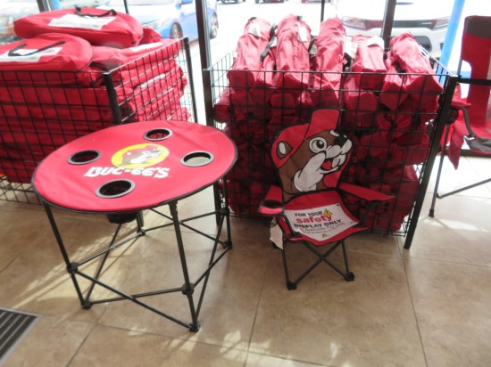 Buc-ee's red fold-up lawn chairs
