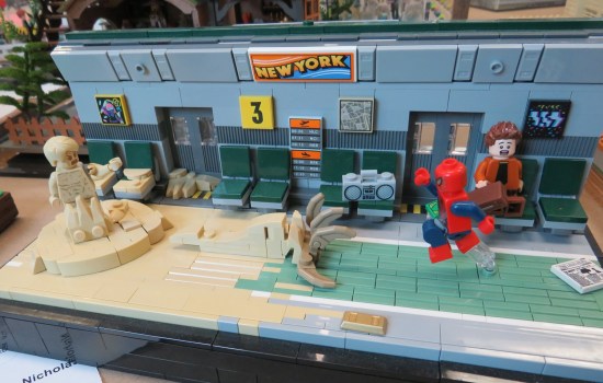 Lego Spidey vs. Lego Sandman on Lego subway